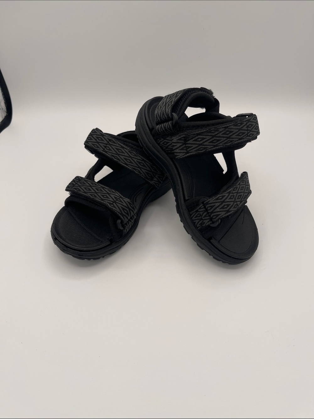 Kids Black Northside Velcro Sandals